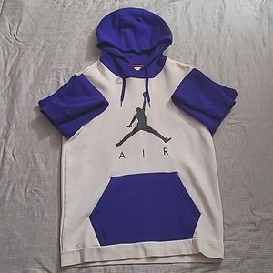 This is a nike air jordan jumpman hoodie